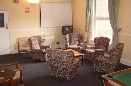 The Pines Guest Accommodation Chippenham  Exteriér fotografie